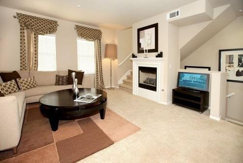 Piazza D'Oro - Photo 7 of 10