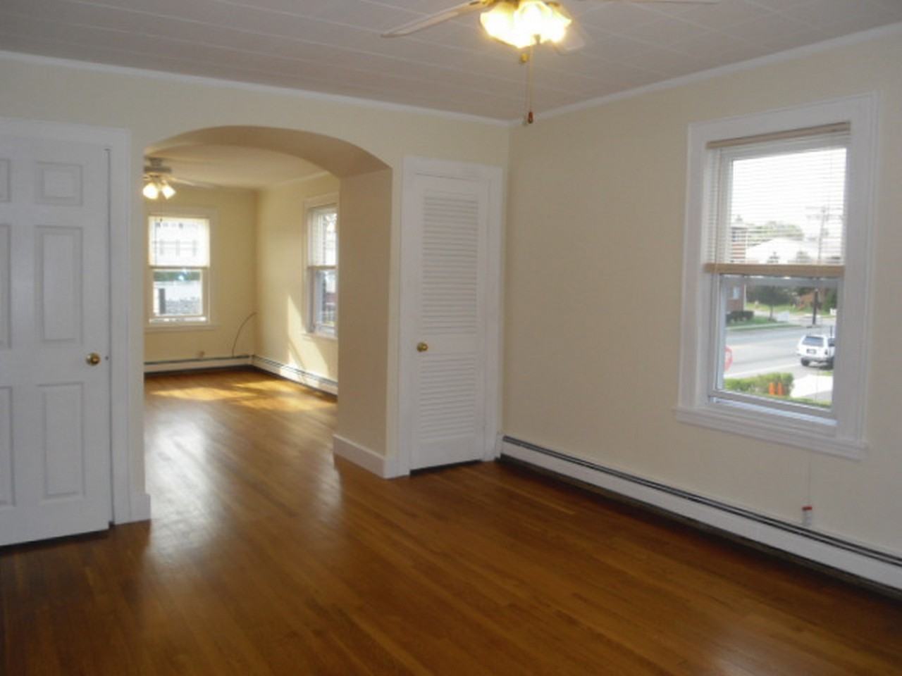 682 Willis Ave 2 - Photo 2 of 15