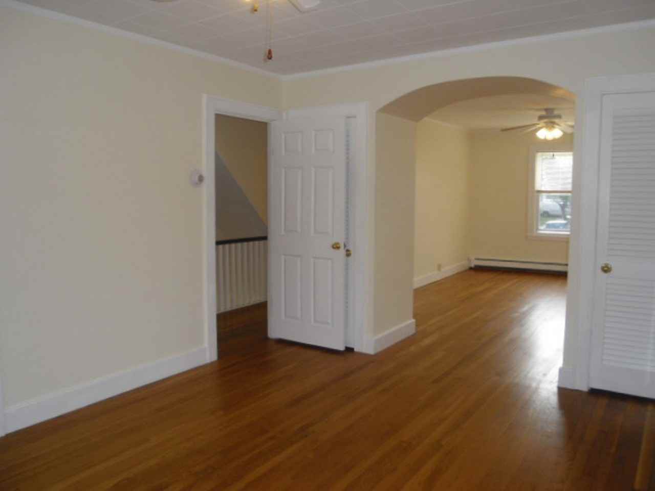 682 Willis Ave 2 - Photo 3 of 15