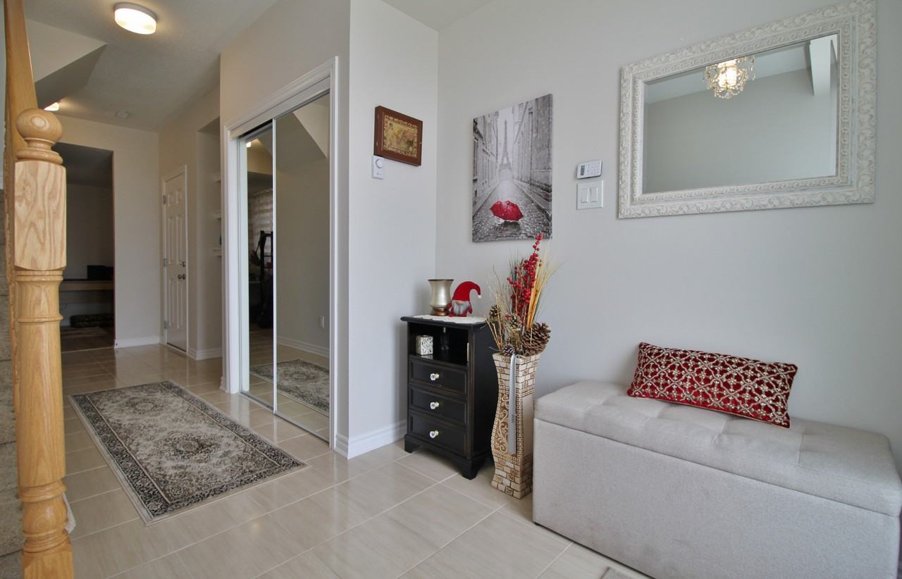 231 Hibernian Walk - Photo 2 of 35