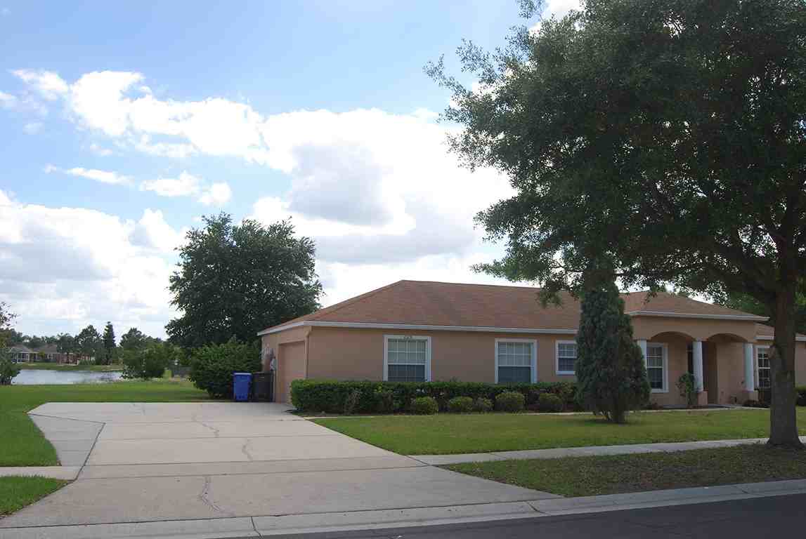 6515 Clair Shore Dr - Photo 3 of 14