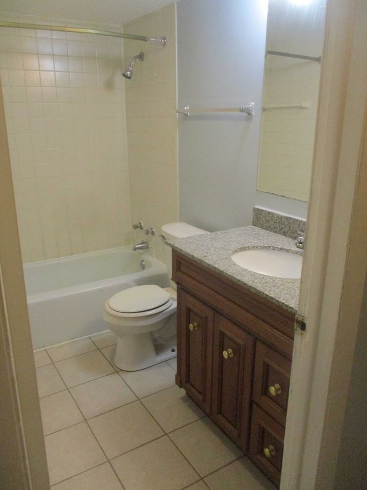 2901 Willow Ln #A6 - Photo 4 of 6