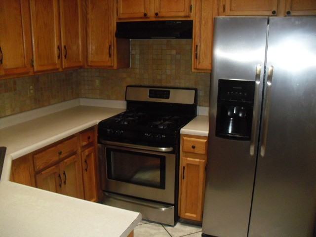 12132 Lyman Dutton Cir - Photo 2 of 19