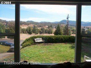 1024 N Myrtle Rd - Photo 2 of 3