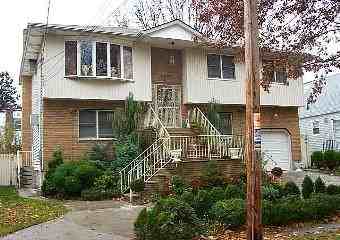 288 Benson Ave - Photo 2 of 7