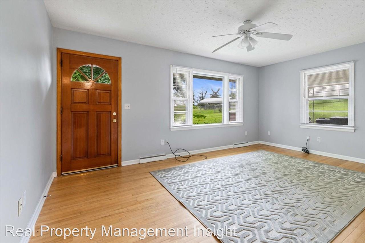 706 Auburn Avenue - Photo 2 of 12