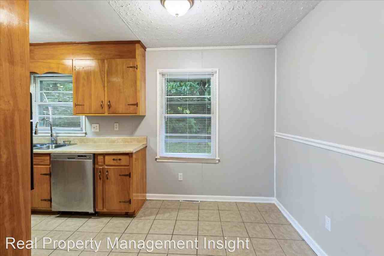 706 Auburn Avenue - Photo 3 of 12