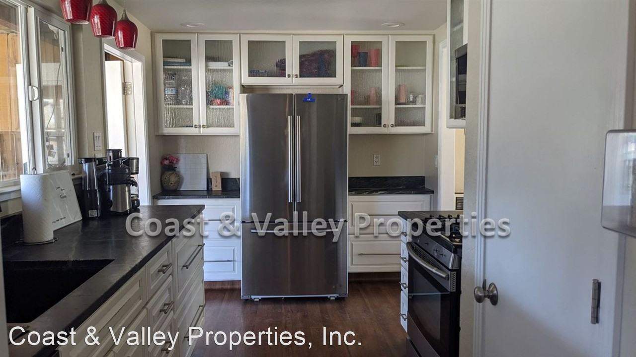 10385 Reese Cr. - Photo 2 of 8