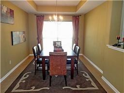 26102 Pointer Ridge Ln - Photo 3 of 16