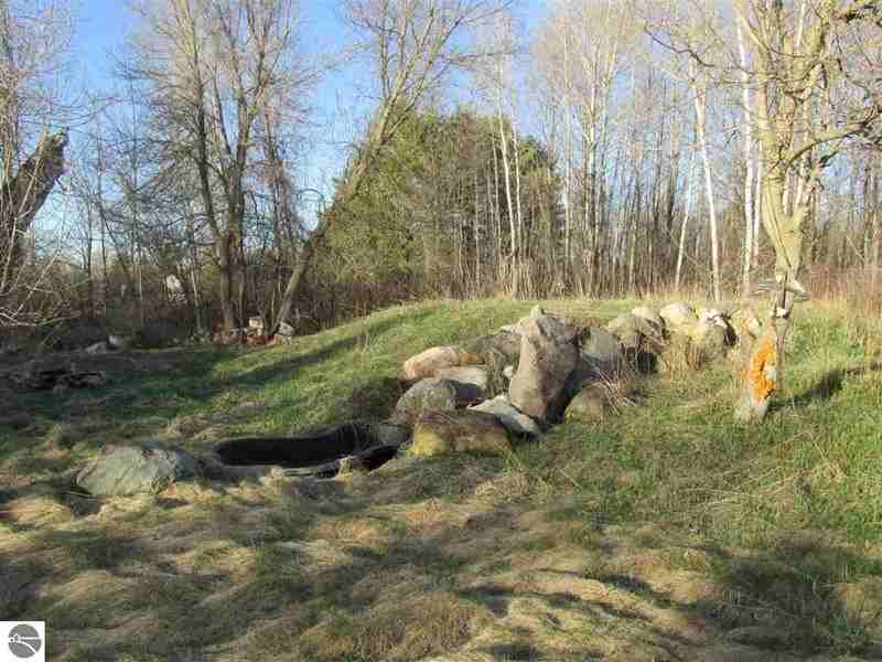 4480 N 11 Rd - Photo 2 of 7