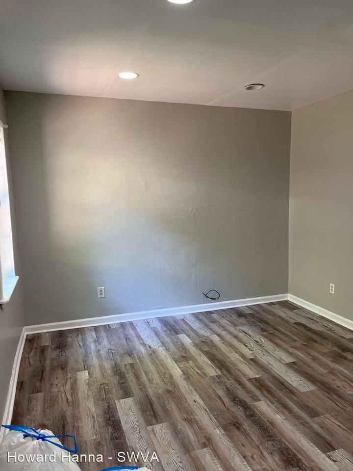 1523 Buena Vista Blvd Se - Photo 3 of 14