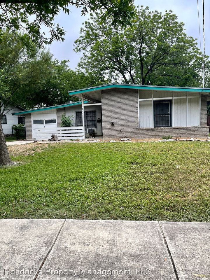 2814 Wilson, San Antonio, TX 78201 3 Bedroom House for 1,350/month