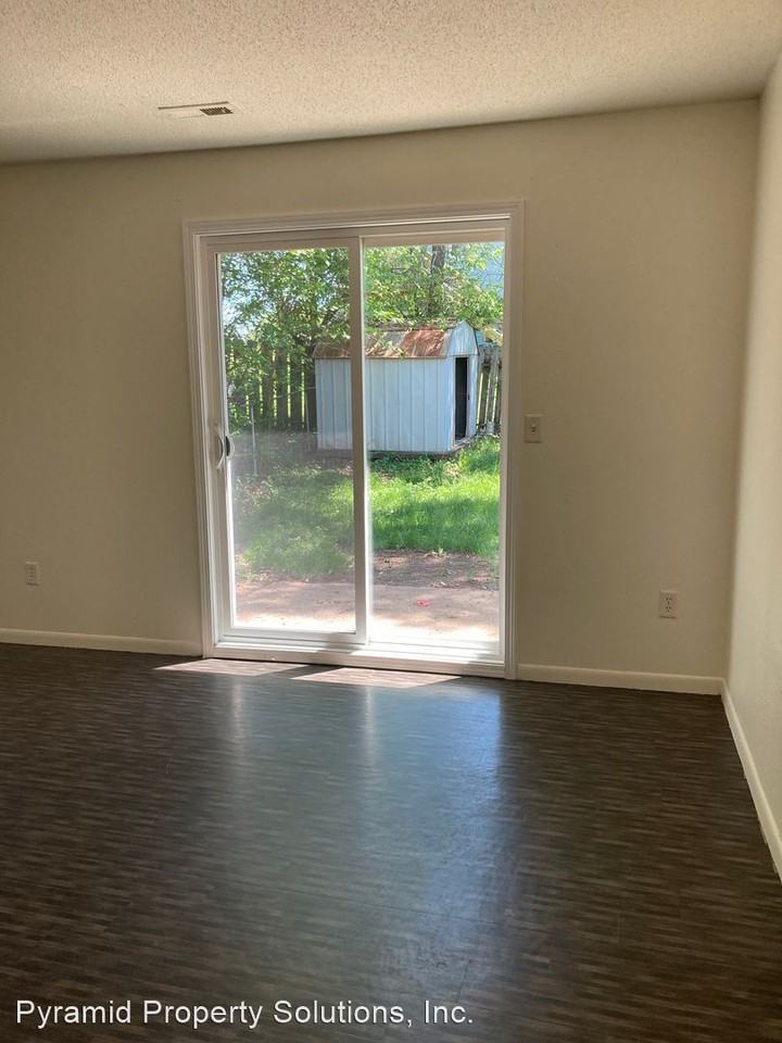 3627 Williams St - Photo 2 of 13