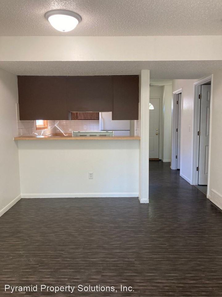 3627 Williams St - Photo 3 of 13