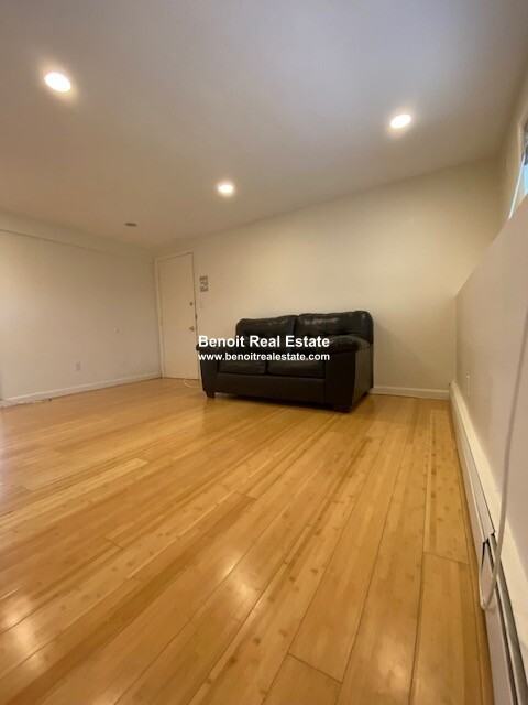 Clifton St. & Harvey #5 - Photo 2 of 19