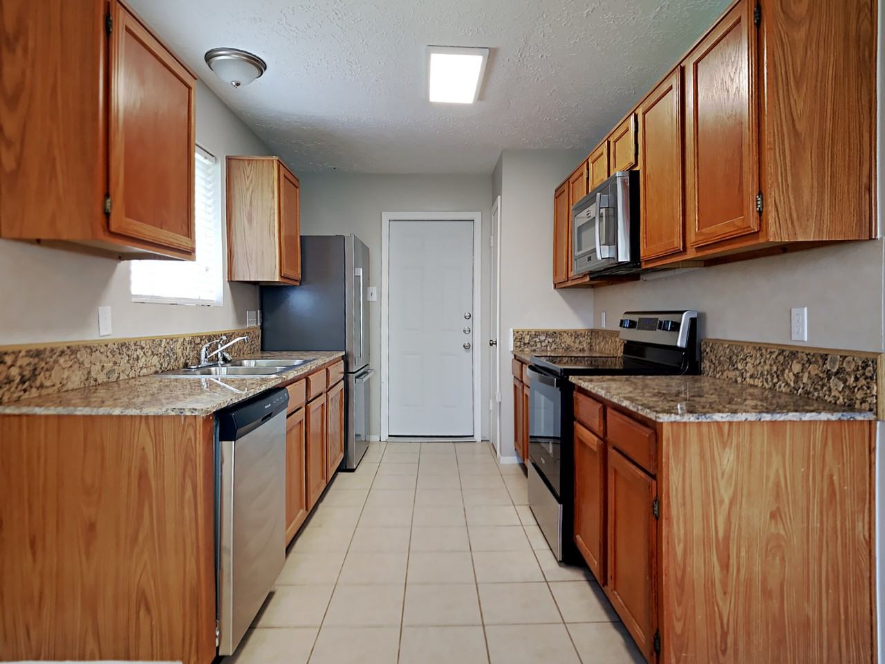 2820 Swan Meadow Ct - Photo 2 of 21