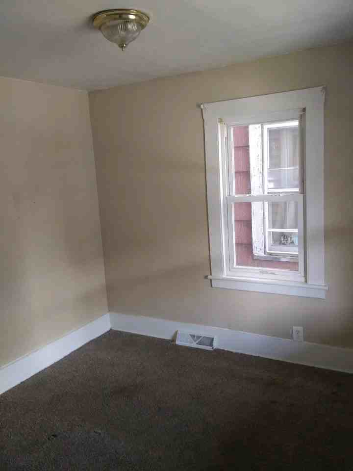 1308 E 8th St #1 - Photo 2 of 11