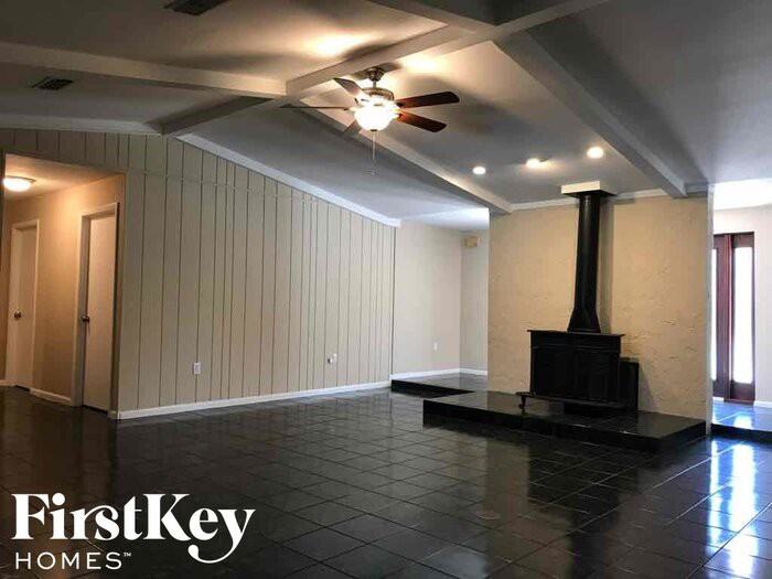 6328 Fern Ln - Photo 2 of 14