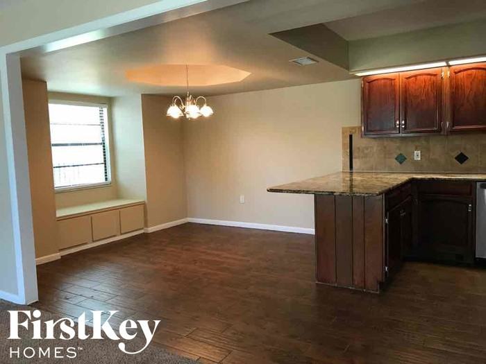 6328 Fern Ln - Photo 3 of 14