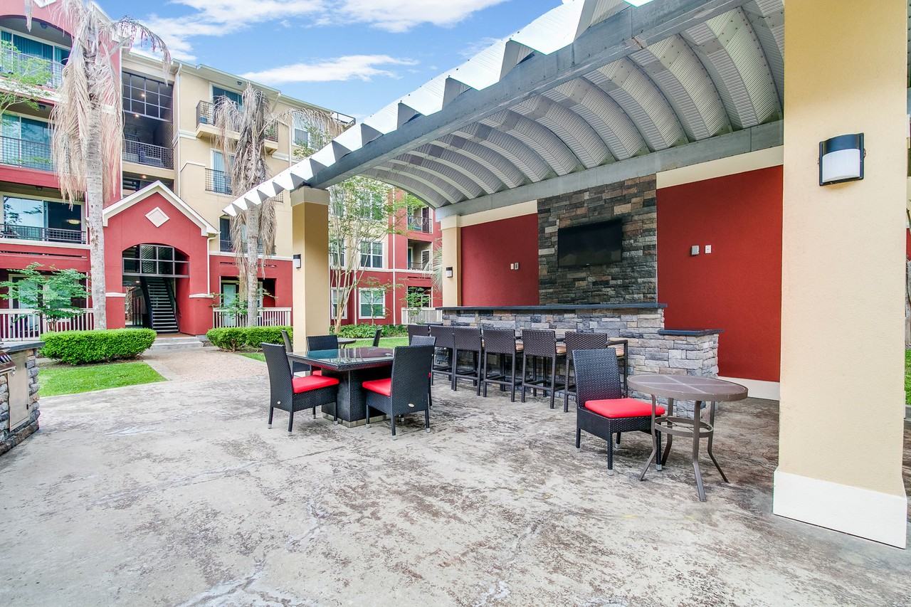 The Viv on West Dallas - Photo 6 of 50