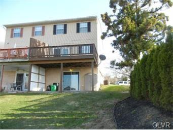 1021 E Linden St - Photo 2 of 15