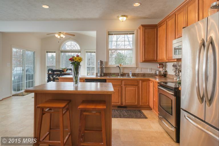 7237 Towles Mill Rd - Photo 3 of 30