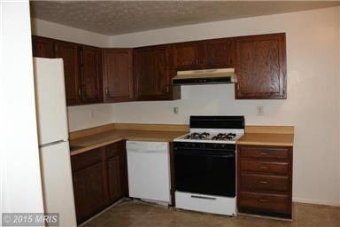 20943 Point Lookout Rd - Photo 2 of 7