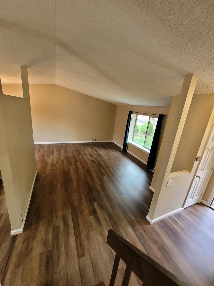 5280 Mule Deer Dr #1 - Photo 3 of 18