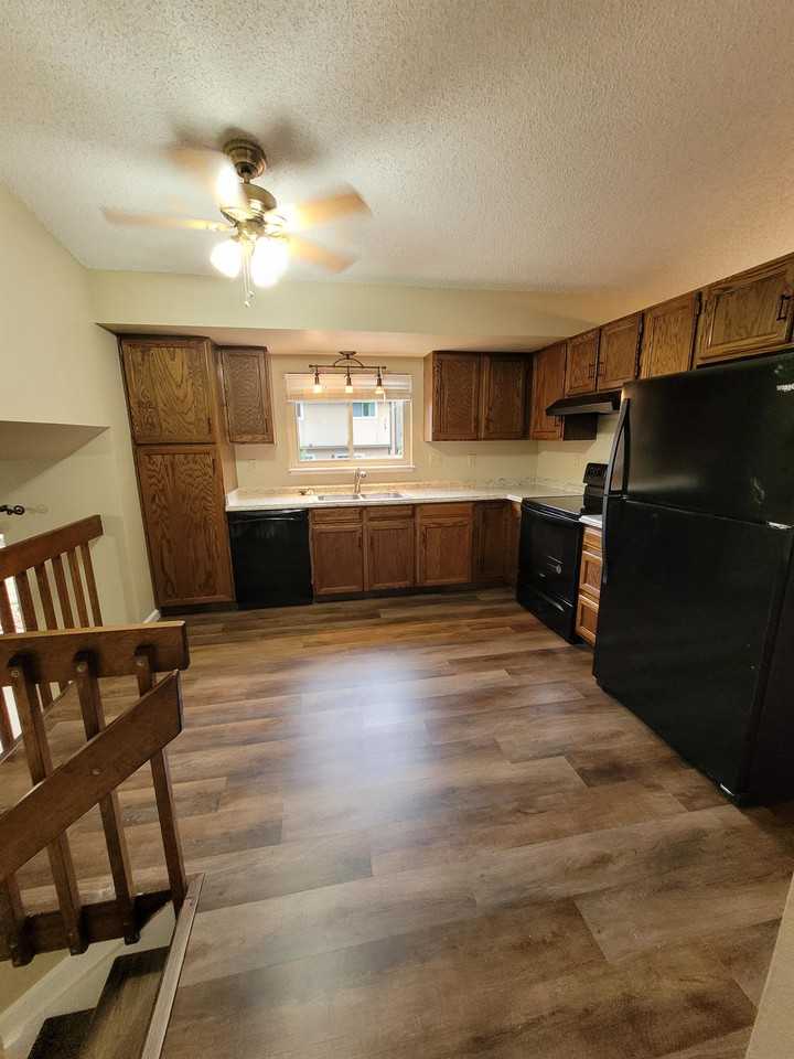 5280 Mule Deer Dr #1 - Photo 4 of 18