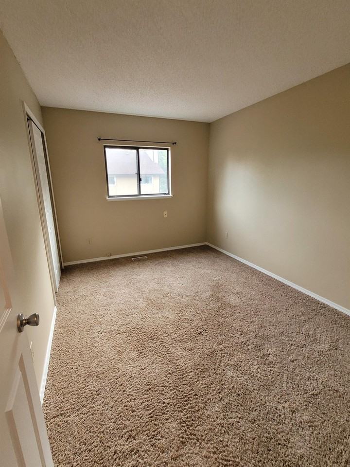 5280 Mule Deer Dr #1 - Photo 7 of 18