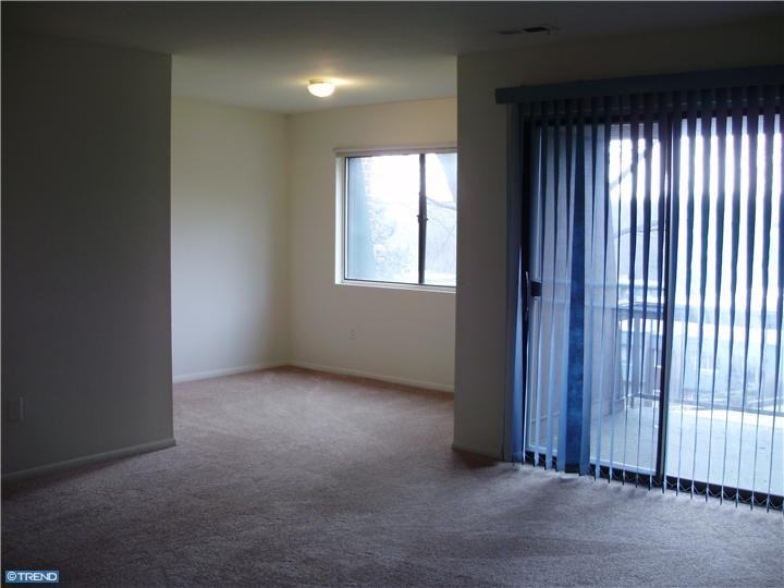 624 Meadowview Ln - Photo 2 of 8