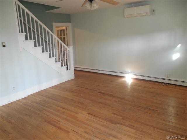 2012 Rosewood Ave - Photo 2 of 11