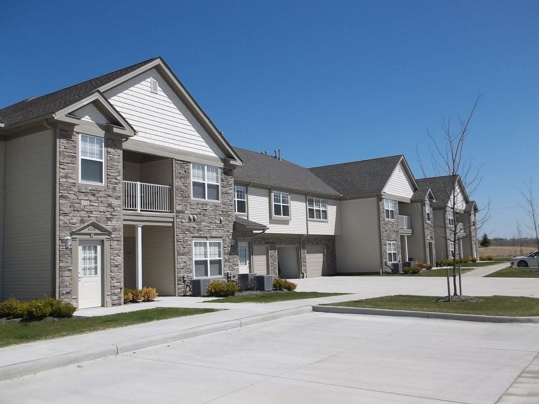 The Village at Cobblestone Court Apartments 842 Cobblestone Cir