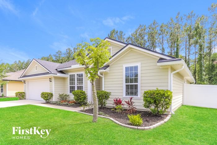 79915 Plummers Creek Dr - Photo 2 of 15