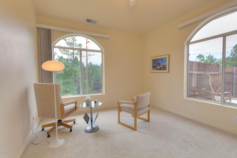 1315 E Hatcher Dr - Photo 6 of 17