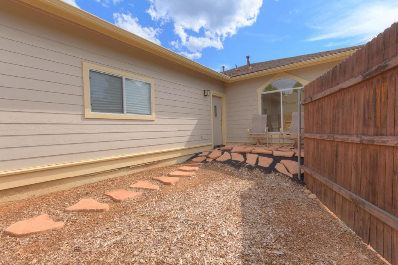 1315 E Hatcher Dr - Photo 7 of 17