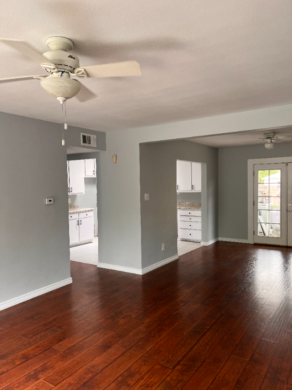 709 Ursula St - Photo 6 of 16