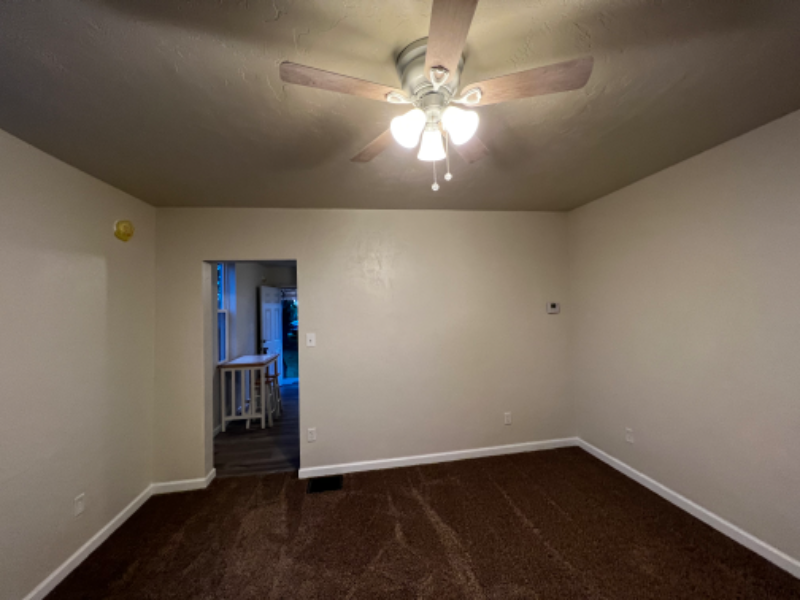 743 Lemington St - Photo 7 of 19