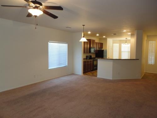 10714 W Jefferson St - Photo 3 of 13