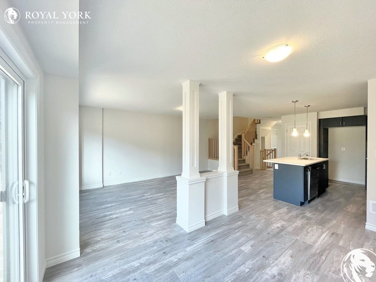 63 Munch Ave - Photo 3 of 37