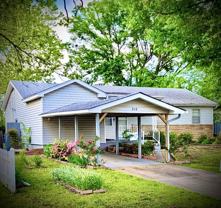 804 West Iola Place - Photo 1 of 1