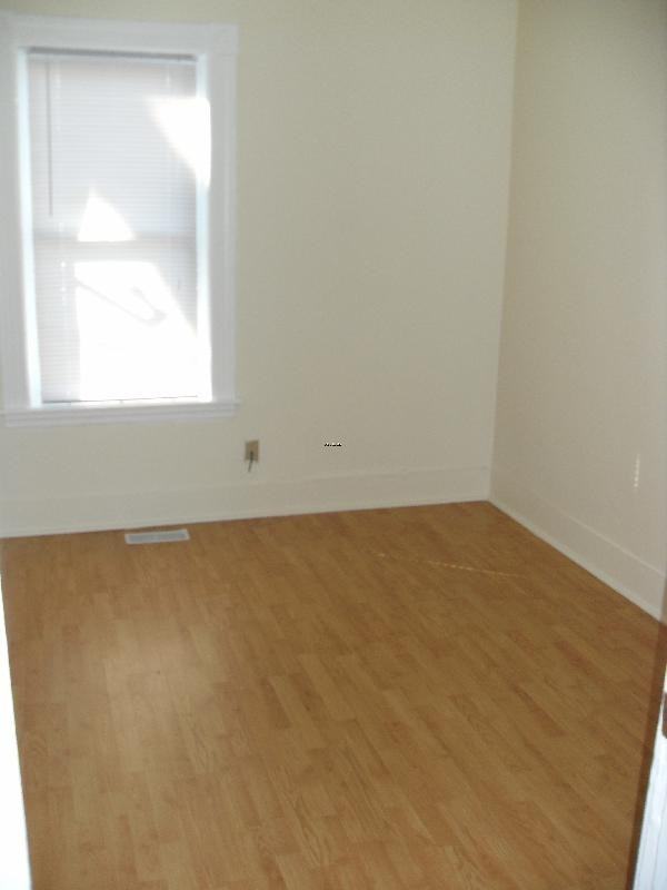 22 Woodland St 1 - Photo 2 of 5