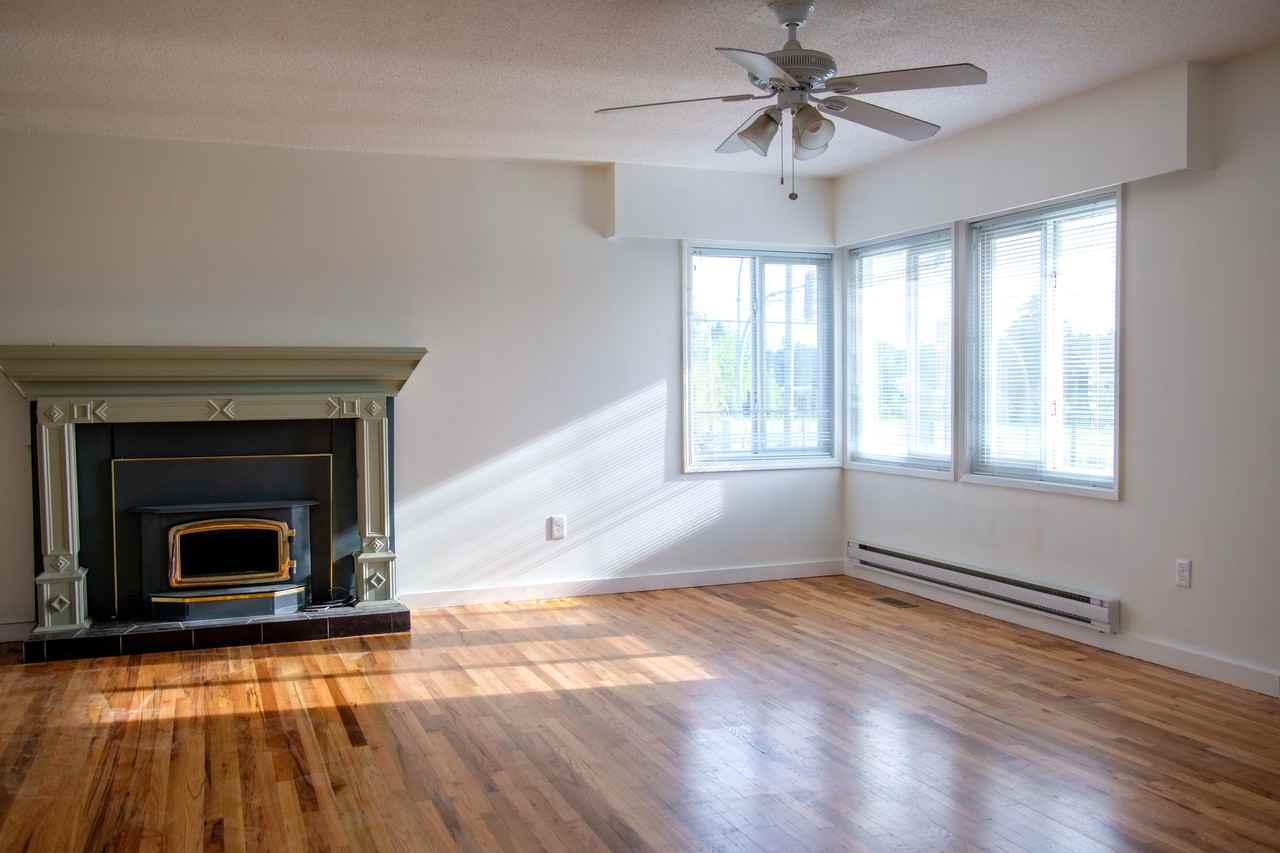 6753 Central Saanich Road - Photo 2 of 11