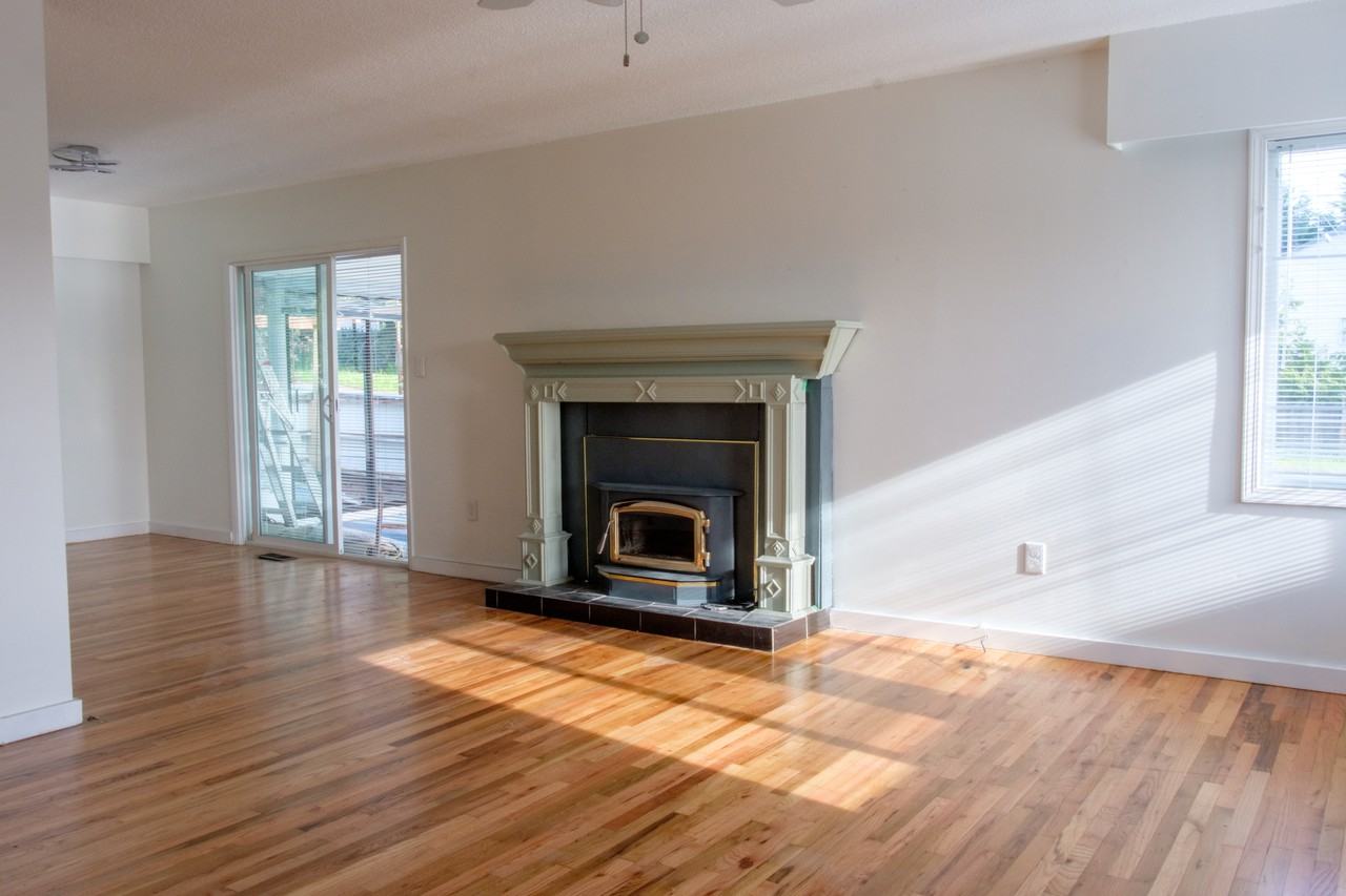 6753 Central Saanich Road - Photo 3 of 11