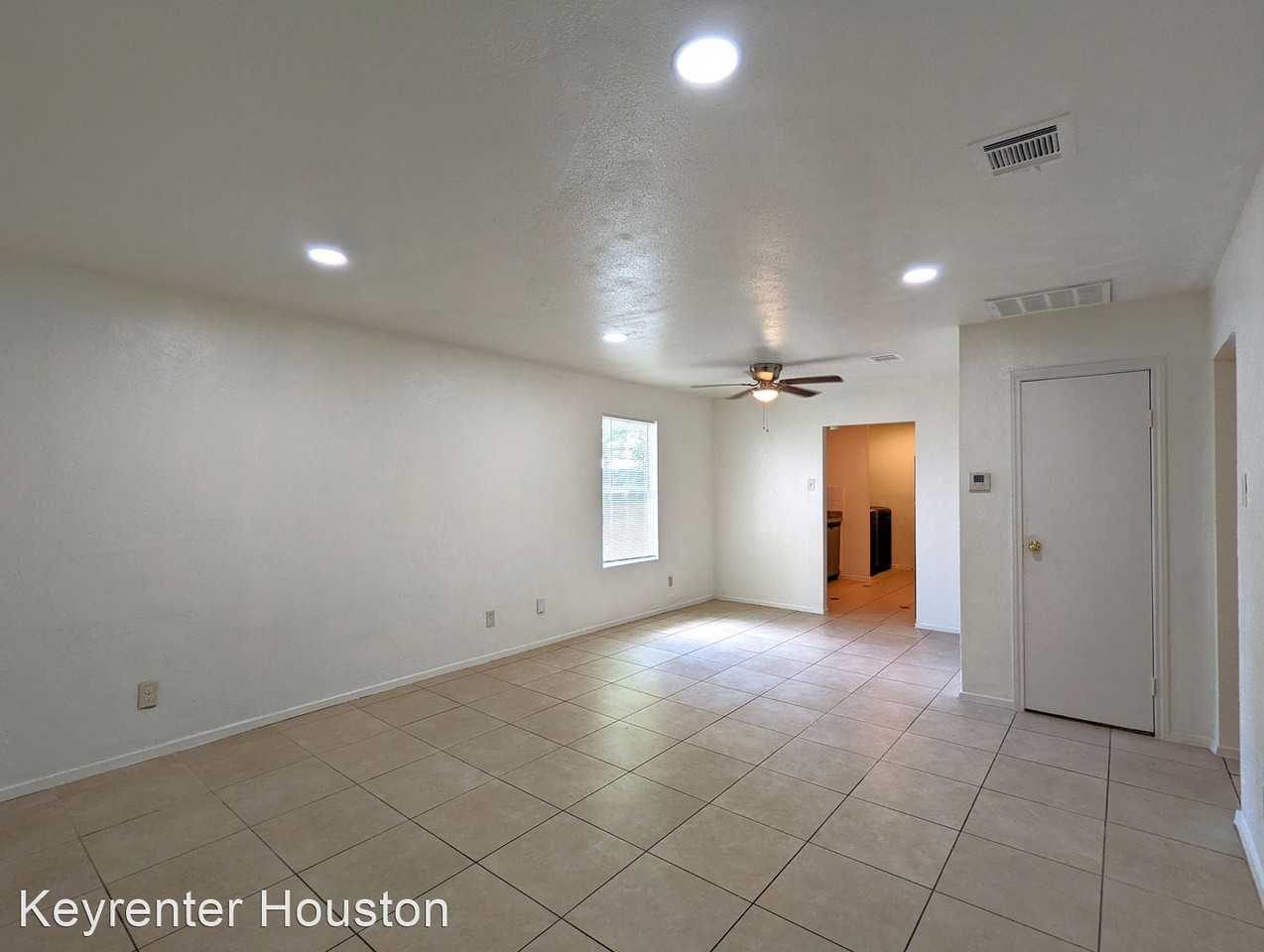 12224 Ormandy St - Photo 3 of 13