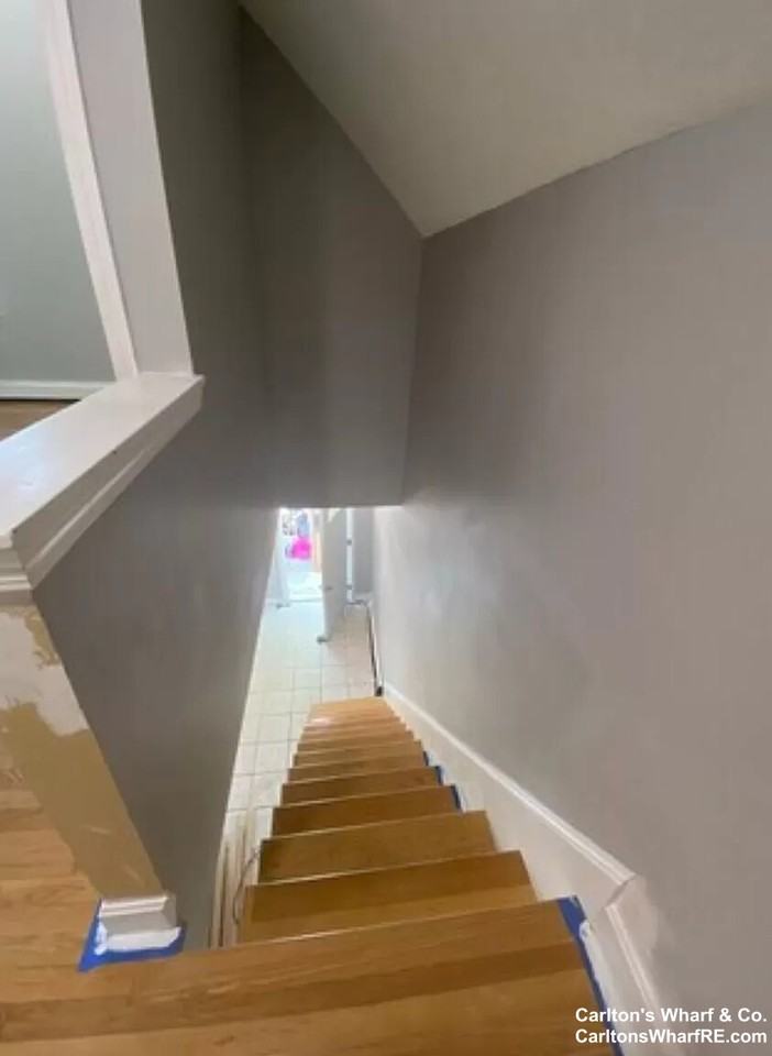 233 Trenton St - Photo 5 of 10