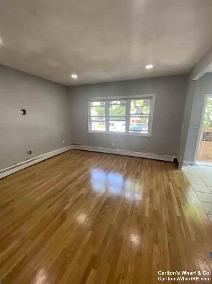 233 Trenton St - Photo 6 of 10