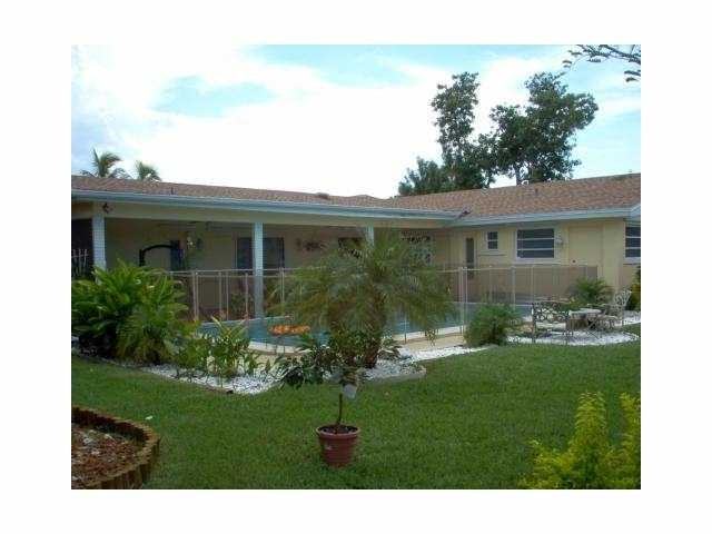 920 SW 74th Terrace - Photo 2 of 7