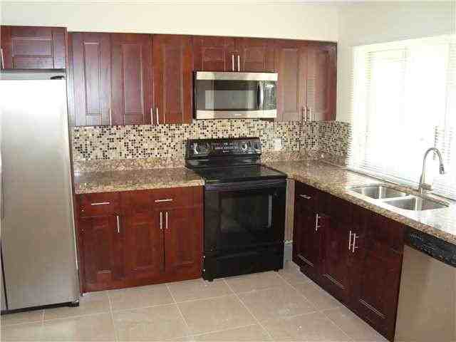 10261 NW 24th Ct - Photo 2 of 9