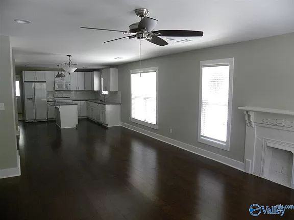 1004 Stevens Ave Ne - Photo 3 of 15